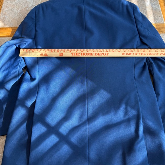 Men’s Micheal Kors Suit - Picture 12 of 13